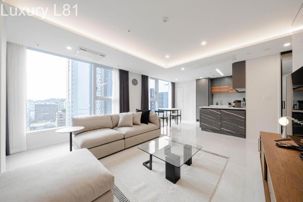 Angia Luxury Apartment Inside Landmark 81 Tower مدينة هوشي منه المظهر الخارجي الصورة